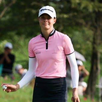 SHANGHAI, CHINA - OCTOBER 15: Esther Henseleit of Germany reacts after sinking her putt on the 17th green during the final round of the Buick LPGA Shanghai at Shanghai Qizhong Garden Golf Club on October 15, 2023 in Shanghai, China. (Photo by Zhe Ji/Getty Images) tour news